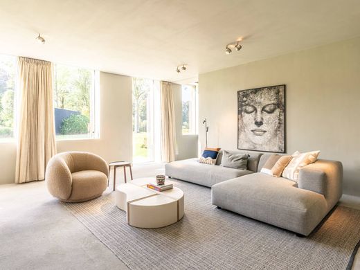 Vrijstaand huis in Aartselaar, Antwerpen