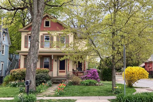 Частный Дом, Клинтон, Hunterdon County