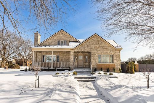 Casa Unifamiliare a Saint-Lambert, City of Montréal