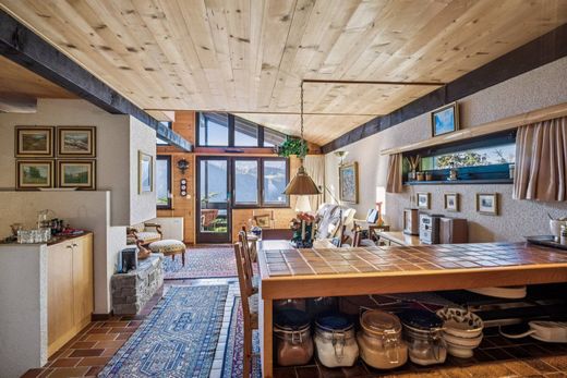 Duplex in Gryon, Aigle