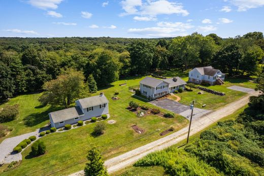 Detached House in Stonington, New London County