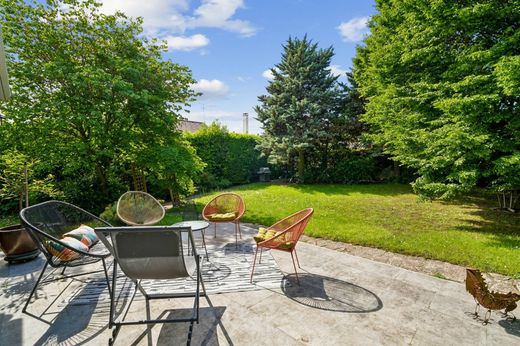 Einfamilienhaus in Neuilly-Plaisance, Seine-Saint-Denis