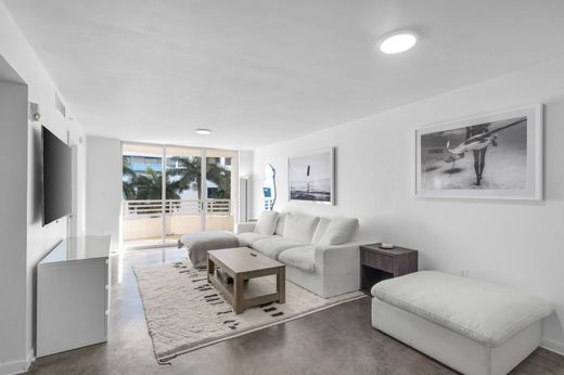 Apartment / Etagenwohnung in Miami Beach, Miami-Dade County