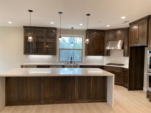 Элитный дом, Redding, Shasta County