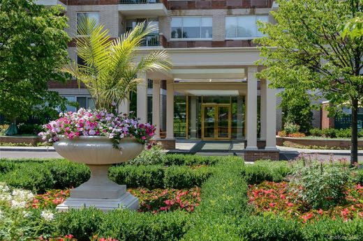 Apartment in Garden City, Nassau County