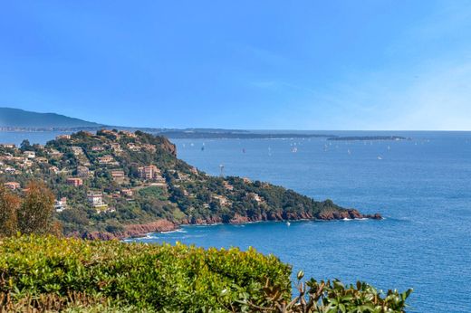 Villa in Théoule-sur-Mer, Alpes-Maritimes