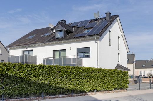 Semidetached House in Offenbach, Regierungsbezirk Darmstadt