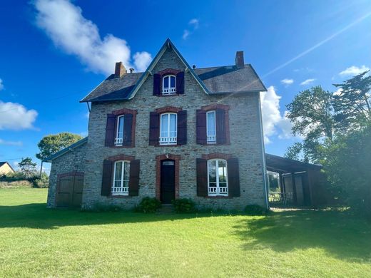 ‏בית חד-משפחתי ב  Saint-Germain-sur-Ay, Manche