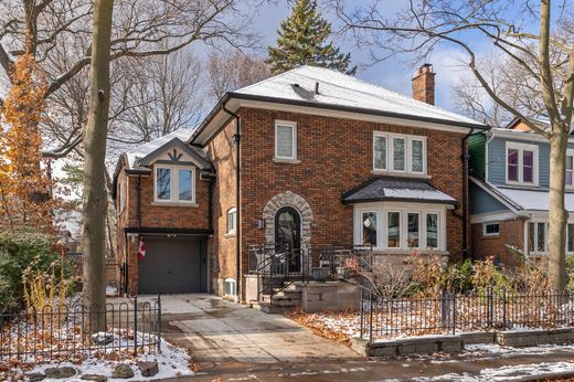 Detached House in Toronto, Ontario