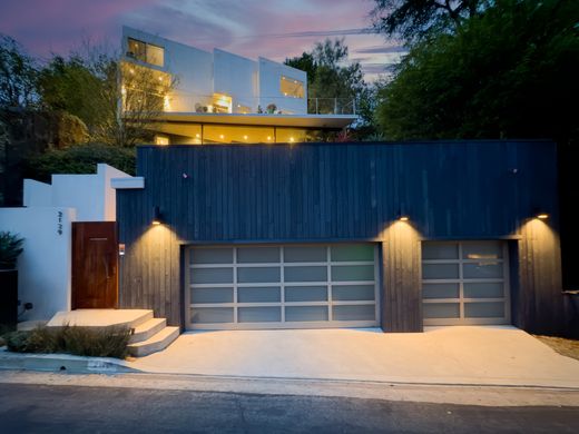 Detached House in Los Angeles, Los Angeles County