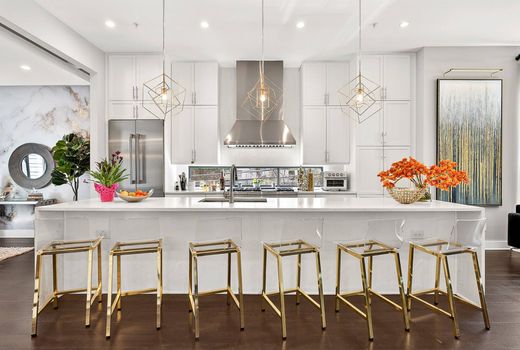 Townhouse in Decatur, DeKalb County