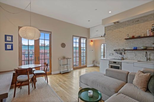 Apartment in Brooklyn, Kings County