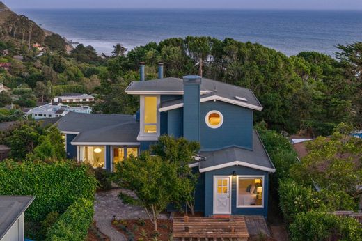 Detached House in Stinson Beach, Marin County