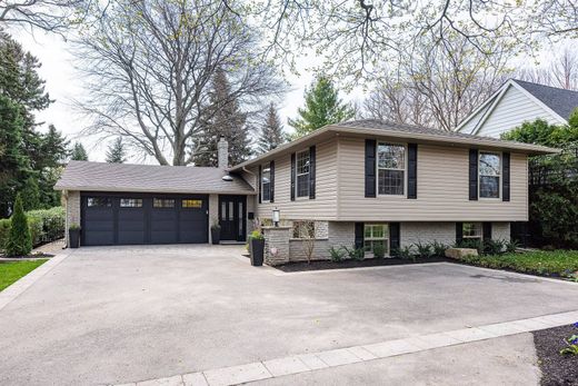Casa Unifamiliare a Burlington, Ontario