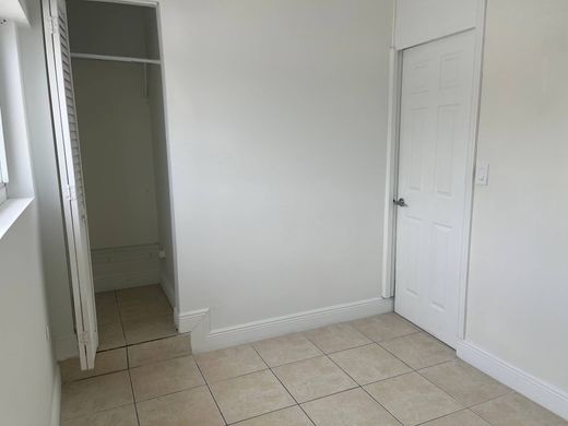 Apartment in Miami, Miami-Dade