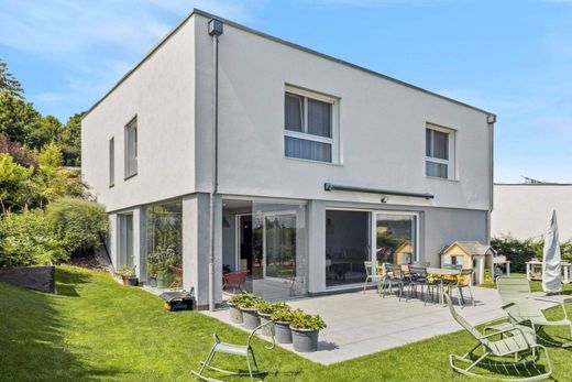 Detached House in Lignières, Neuchâtel District