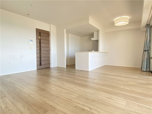 Apartment in Tomigusuku, Tomigusuku-shi
