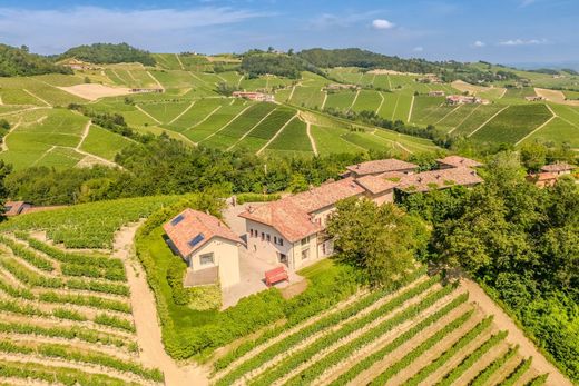 Maison individuelle à Monforte d'Alba, Coni