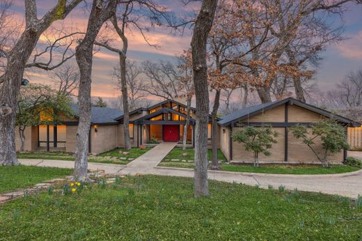 Detached House in Dallas, Dallas County