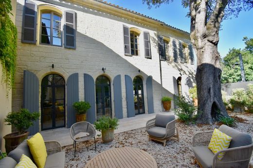 Semidetached House in Uzès, Gard