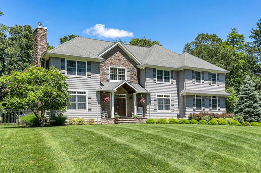 Detached House in Colts Neck, Monmouth County