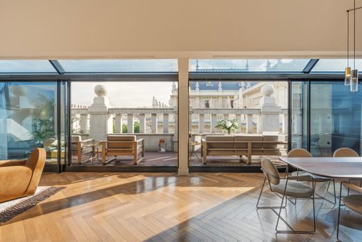 아파트 / Budapest