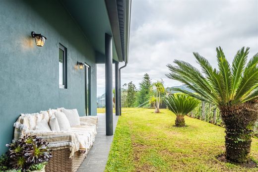 Detached House in Santa Cruz, Madeira
