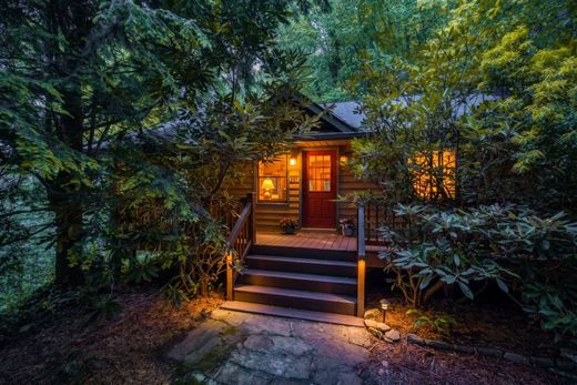 Detached House in Highlands, Macon County
