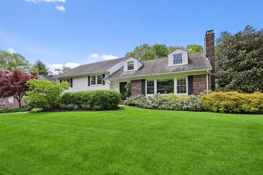 Detached House in Madison, Morris County