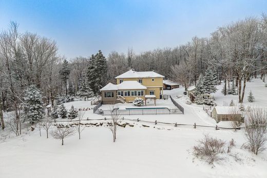 Dom jednorodzinny w Bolton-Ouest, Montérégie