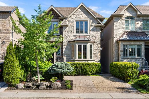 Detached House in Toronto, Ontario