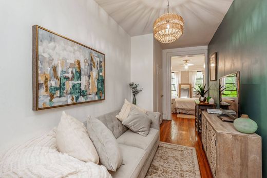 Luxury home in Jersey City, Hudson County