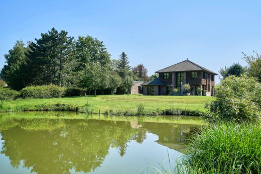 Einfamilienhaus in Genech, Nord