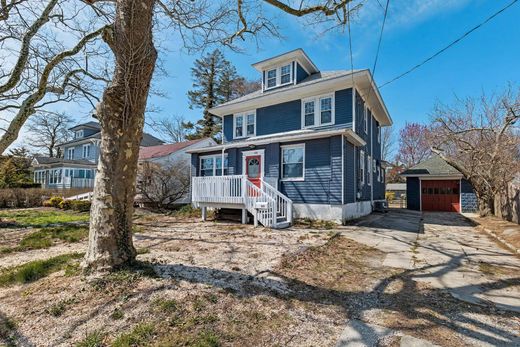 Detached House in Somers Point, Atlantic County