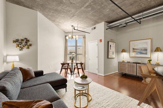 Apartment in Washington, Washington County