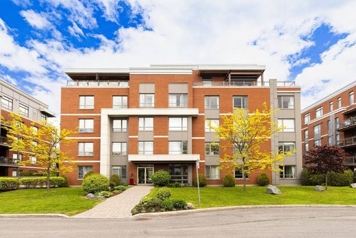 Apartment in Saint-Lambert, City of Montréal