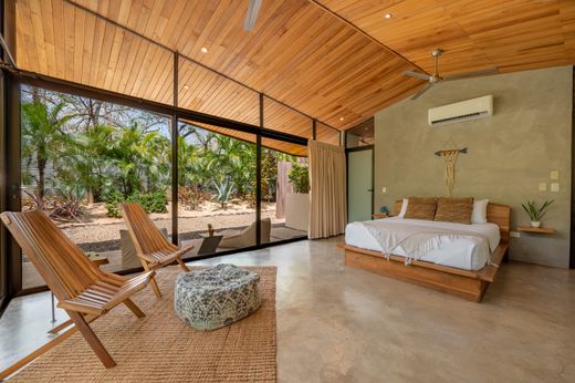 Villa in Playa Grande, Santa Cruz