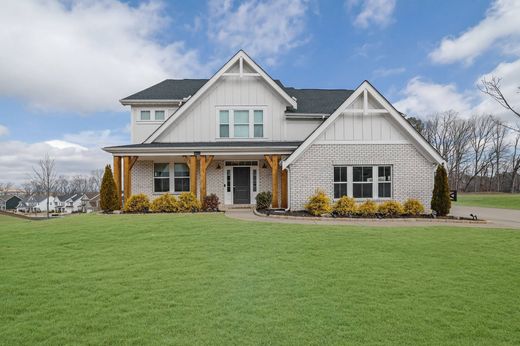 Detached House in Ball Ground, Cherokee County