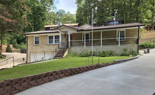 Detached House in Birmingham, Jefferson County