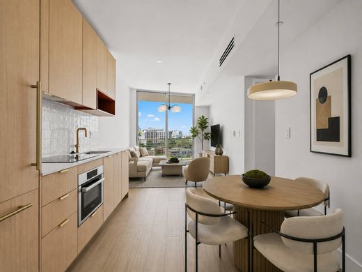 Apartment / Etagenwohnung in Miami, Miami-Dade County