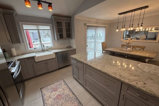 Detached House in Dumont, Bergen County