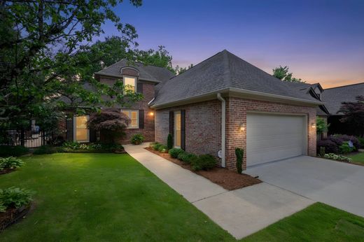 Luxury home in Vestavia Hills, Jefferson County