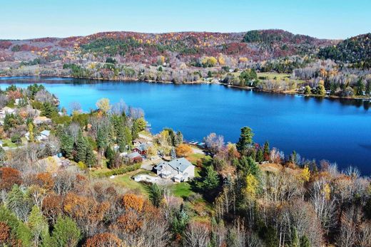 Luxe woning in Val-des-Monts, Outaouais