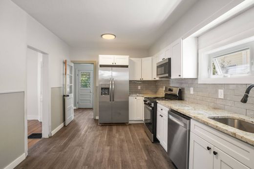 Luxury home in Medford, Middlesex County