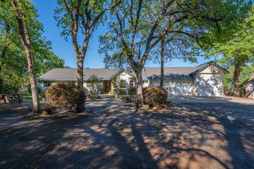 Einfamilienhaus in Red Bluff, Tehama County