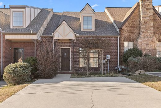 Townhouse in Birmingham, Jefferson County