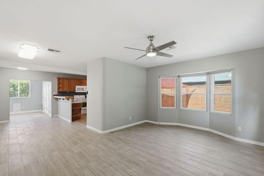 Casa Unifamiliare a Phoenix, Maricopa County