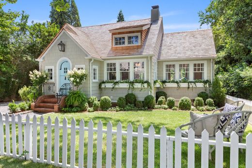 Detached House in East Hampton, Suffolk County