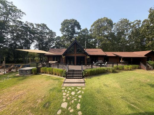 Vrijstaand huis in Greenport, Suffolk County