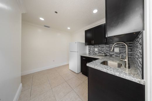 Apartamento - Miami Springs, Miami-Dade County